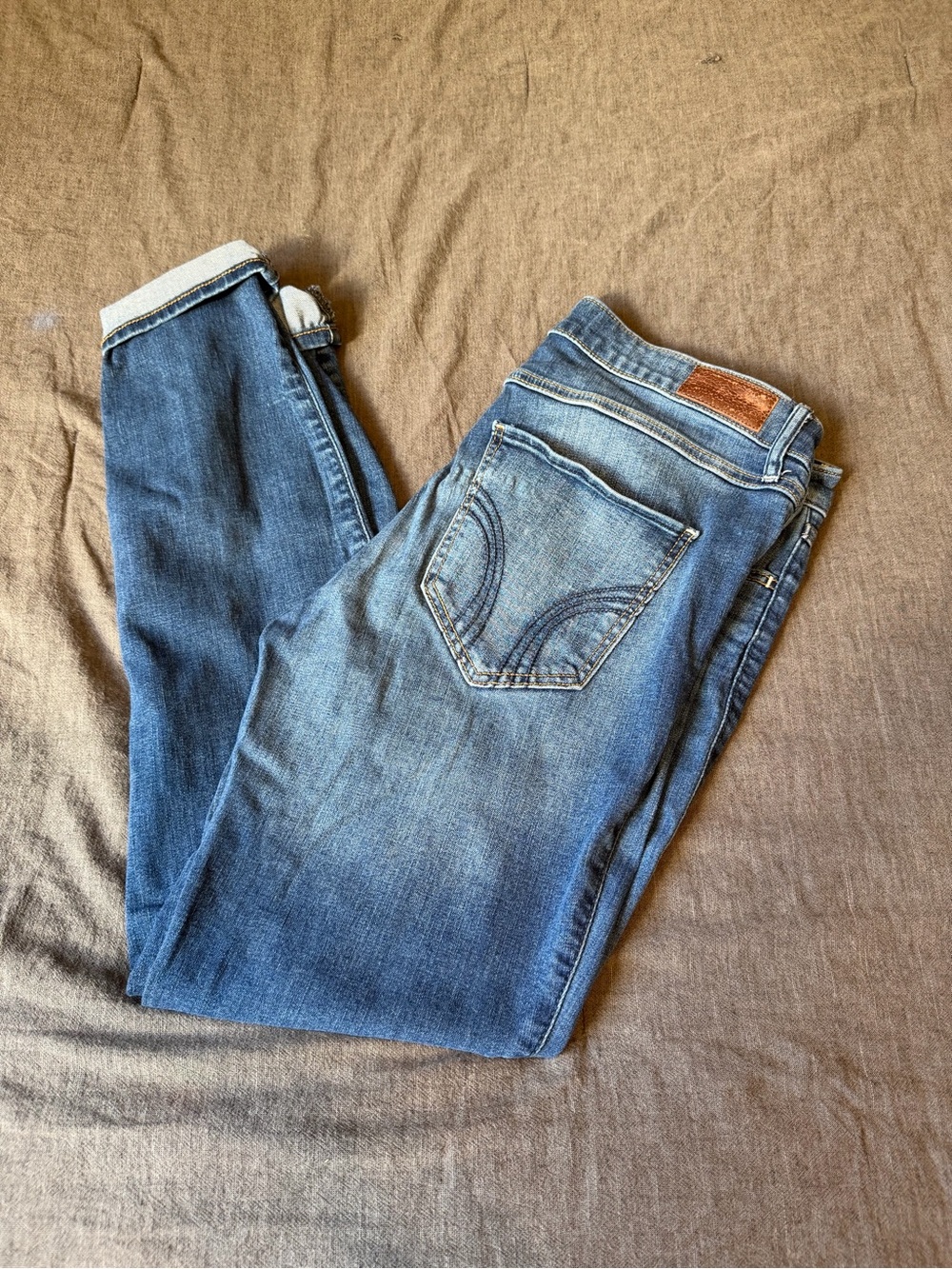 Hollister Women's Medium Blue Skinny Jeans